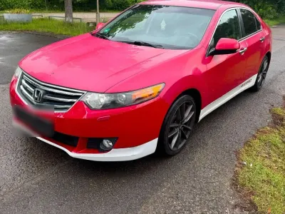 Gebraucht Honda Accord Executive 156 PS (114 kW) 2009 Rot Limousine