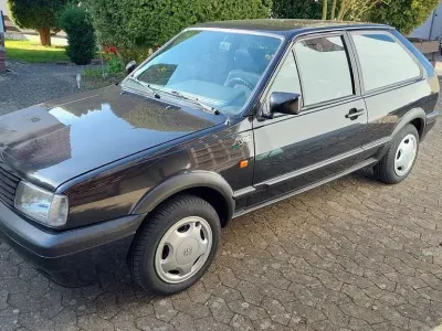 Używany VW Polo Style 45 KM (33 kW) 1993 Czarny Coupe