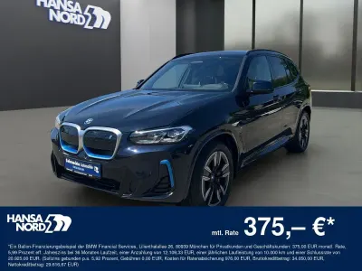 Gebraucht BMW iX3 M Sport 210 kW (286 PS) 2023 Schwarz / carbonschwarz (metallic) SUV