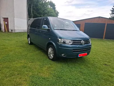 Gebraucht VW Multivan 179 PS (131 kW) 2015 Grün Van / Kleinbus