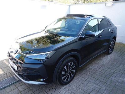 Nouă VW T-Roc Life 150 CP (110 kW) 2026 Negru SUV