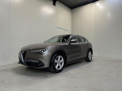 Gebraucht Alfa Romeo Stelvio 179 PS (131 kW) 2017 Grau SUV