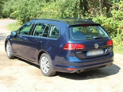 Gebraucht VW Golf VII Trendline 110 PS (80 kW) 2015 Blau Kombi