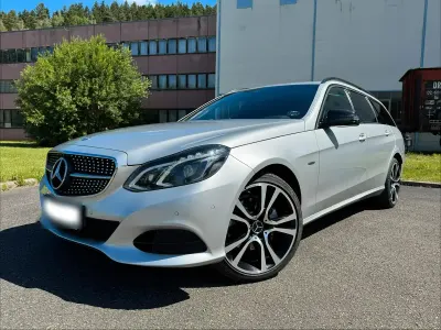 Gebraucht Mercedes E250 204 PS (150 kW) 2015 Silber Kombi