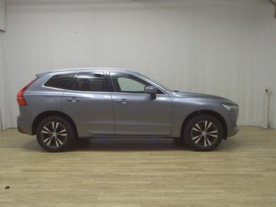 Gebraucht Volvo XC60 Momentum 197 PS (144 kW) 2021 Grau SUV