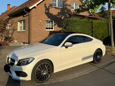 Gebraucht Mercedes C400 AMG line 333 PS (244 kW) 2017 Weiß Coupé