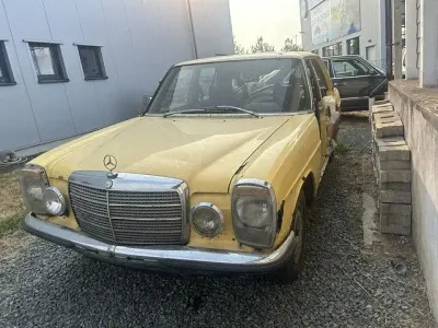Gebraucht Mercedes 230 163 PS (119 kW) 1974 Gelb Limousine
