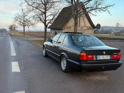 Gebraucht BMW 525 192 PS (141 kW) 1992 Schwarz Limousine