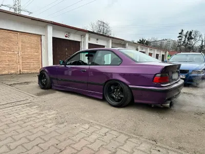 Używany BMW 320 Competition Edition 480 KM (353 kW) 1997 Purpurowy Coupe