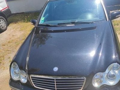 Mercedes C200