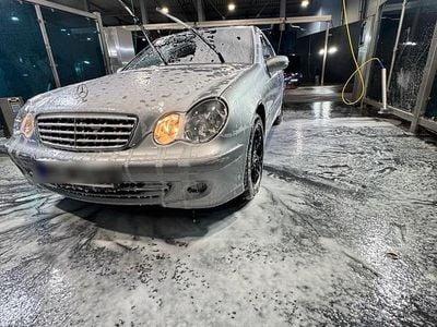 Gebraucht Mercedes C180 143 PS (105 kW) 2006 Grau Limousine