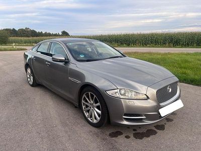 Gebraucht Jaguar XJ Luxury 275 PS (202 kW) 2011 Silber Limousine