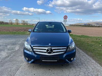 Mercedes B200