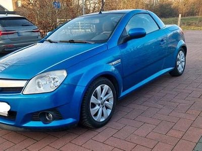 Second-hand Opel Tigra 90 CP (66 kW) 2007 Albastru Cabrio