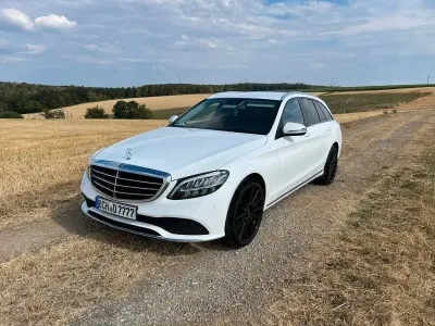 Gebraucht Mercedes C220 194 PS (142 kW) 2019 Weiß Kombi