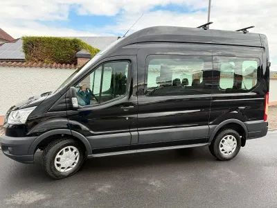 Gebraucht Ford Transit 180 PS (132 kW) 2019 Schwarz Kombi
