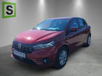 Używany Dacia Sandero Comfort 91 KM (66 kW) 2022 Czerwony Sedan/Limuzyna