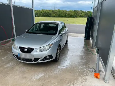 Gebraucht Seat Ibiza 85 PS (62 kW) 2011 Silber Limousine