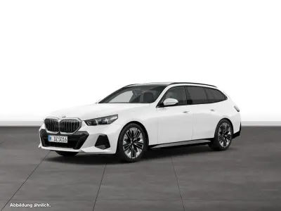 Gebraucht BMW 540 Sport Line 286 PS (210 kW) 2025 Weiß Kombi