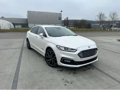 Gebraucht Ford Mondeo Titanium 188 PS (138 kW) 2019 Weiß Limousine