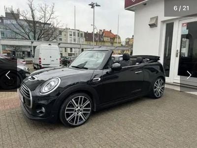 Gebraucht Mini Cooper D 116 PS (85 kW) 2019 Schwarz Kleinwagen