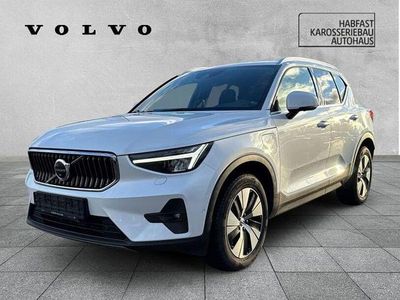 Gebraucht Volvo XC40 Plus 261 PS (191 kW) 2022 Crystal white / metallic SUV