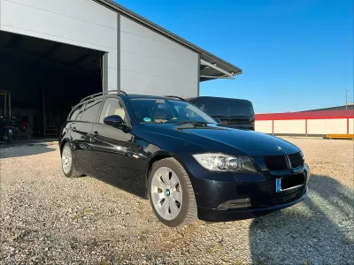 Gebraucht BMW 330 Comfort Edition 231 PS (169 kW) 2006 Blau Kombi
