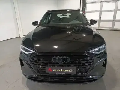 Brugt Audi Q8 e-tron Advanced 250 kW (340 HK) 2024 Sort SUV