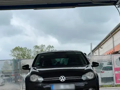 Gebraucht VW Golf VI 125 PS (91 kW) 2009 Schwarz Kleinwagen