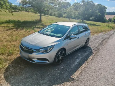 Gebraucht Opel Astra 110 PS (80 kW) 2018 Silber Kombi