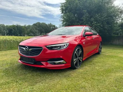 Gebraucht Opel Insignia Sport 260 PS (191 kW) 2017 Rot Limousine
