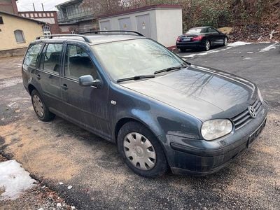 Grau Gebraucht 2002 VW Golf IV Kombi | 1.000 € (Guter Preis)