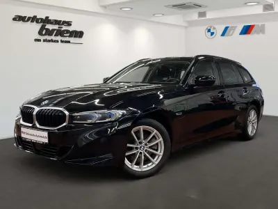 Gebraucht BMW 330e 292 PS (214 kW) 2022 Schwarz ii Kombi