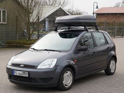 Gebraucht Ford Fiesta Trend 69 PS (50 kW) 2004 Grau Kleinwagen