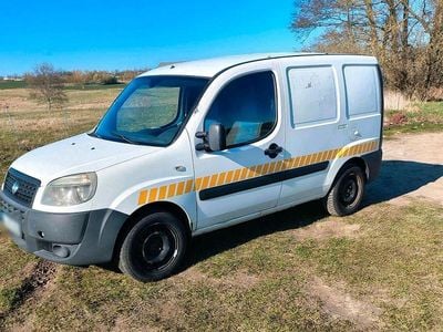 Usata Fiat Doblò 75 CV (55 kW) 2007 Bianco Monovolume