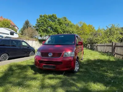 Używany VW T5 174 KM (127 kW) 2004 Czerwony Van