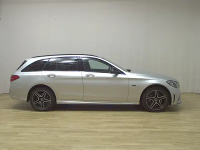 Gebraucht Mercedes C300 AMG line 194 PS (142 kW) 2021 Iridiumsilber metallic