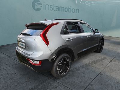 Grau Gebraucht 2024 Kia e-Niro SUV | 35.350 € (Teuer)
