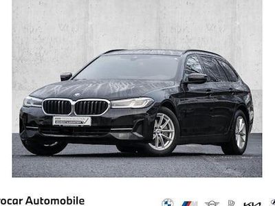 Schwarz Gebraucht 2022 BMW 520 Shadowline Kombi | 28.490 € (Superpreis)