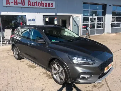 Używany Ford Focus Active 120 KM (88 kW) 2019 Szary Sedan/Limuzyna