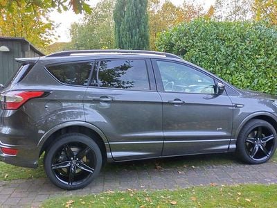 Grau Gebraucht 2018 Ford Kuga ST-Line SUV | 17.999 € (Fairer Preis)