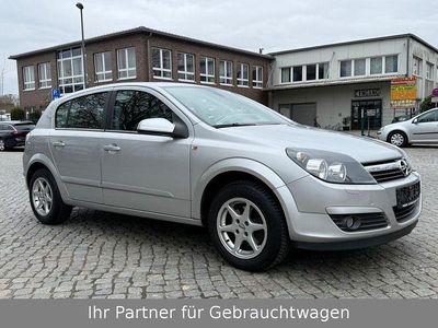 Gebraucht Opel Astra Edition 90 PS (66 kW) 2005 Silber Limousine