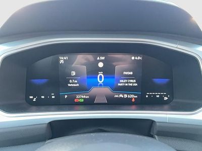 Second-hand VW T-Roc Goal 150 CP (110 kW) 2025 Negru SUV