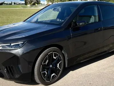 Gebraucht BMW iX Sport Line 384 kW (523 PS) 2024 Grau SUV