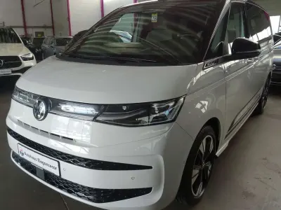 Gebraucht VW Multivan 150 PS (110 kW) 2023 Candyweiß Van / Kleinbus