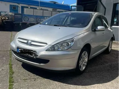 Gebraucht Peugeot 307 Premium 136 PS (100 kW) 2005 Silber Kombi