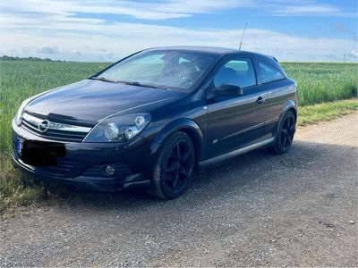 Opel Astra GTC