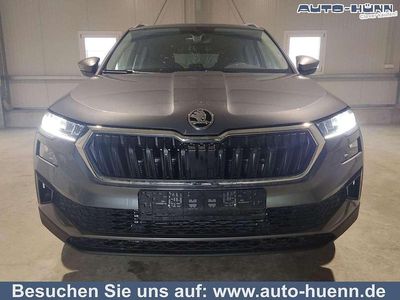 Graphitgrau metallic graphitgrau metallic Neu 2025 Skoda Karoq Selection SUV | 31.490 € (Superpreis)