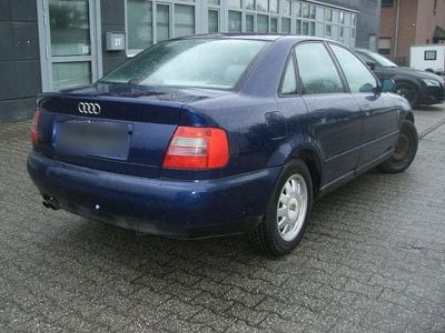 Gebraucht Audi 80 110 PS (80 kW) 1997 Blau Limousine