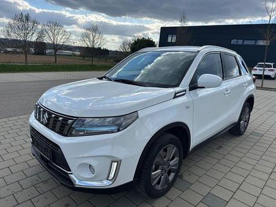 Gebraucht Suzuki Vitara Comfort+ 102 PS (75 kW) 2022 Weiß SUV